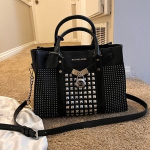 Michael kors - black leather handbag with crossbody strap